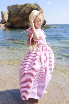 Сукня для дівчинки Corona.hm “Шарм”, червона смужка