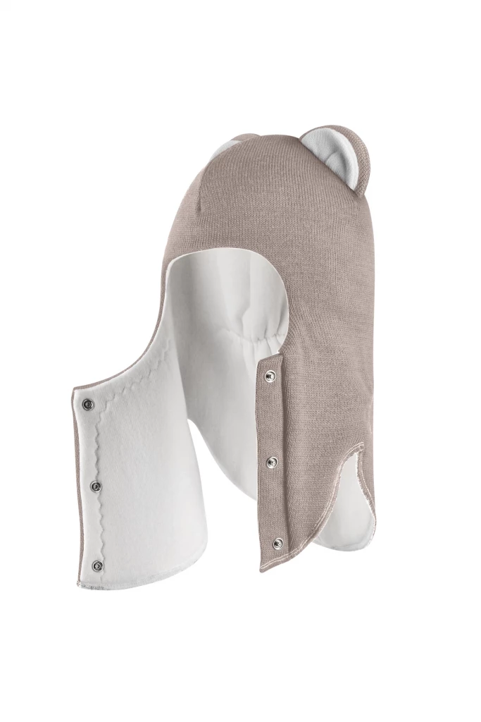 Зимова шапочка-шолом Corona.hm "Міс Левиця"  із кнопками  капучіно